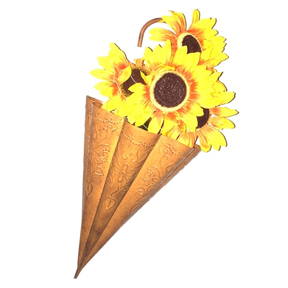 Other - Bronze Metal Umbrella Door Wreath Decor Wall Art